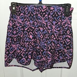 Women's size 3-5 short